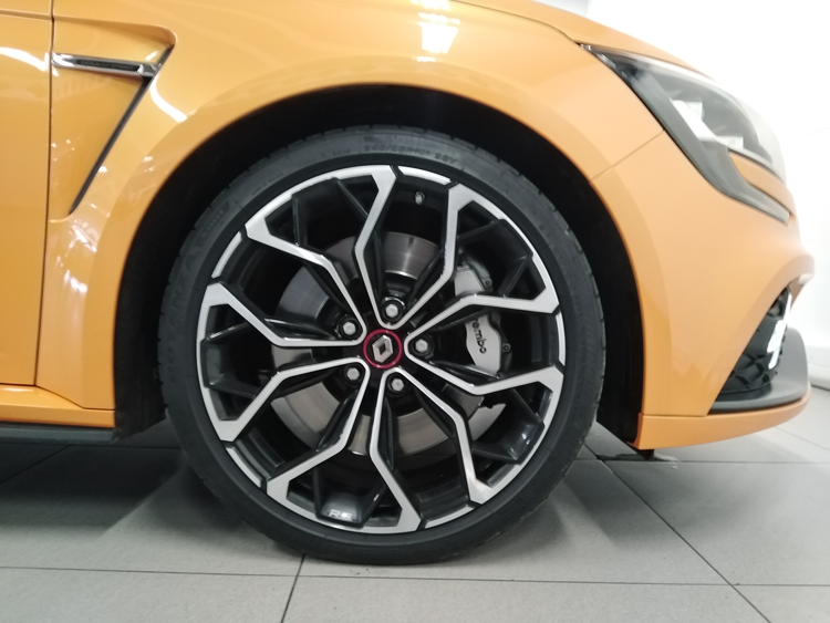 Megane mag wheels