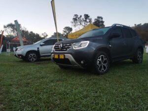 Left view of Renault Duster