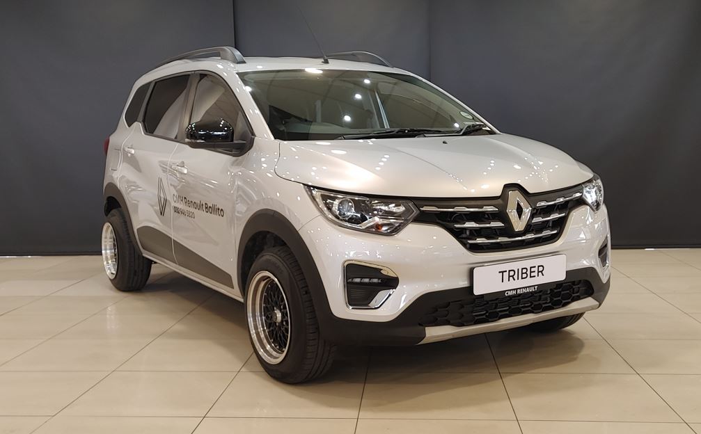 CMH RENAULT BALLITO TRIBER FRONT VIEW CMH Renault