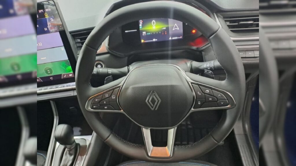Renault Captur multifunction steering wheel